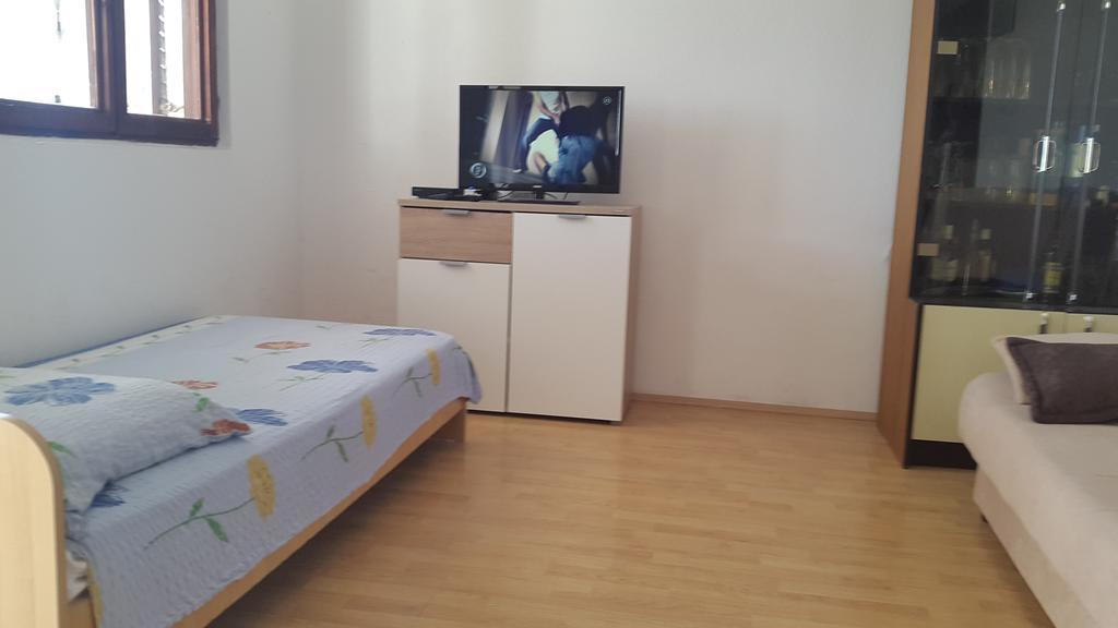 Apartments Vrvilo Rogoznica  Bagian luar foto